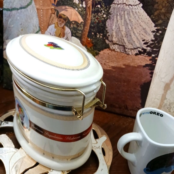 🍪🍓KNOTS BERRY FARM COOKIE JAR 🍇 🍪FABULOUS VINTAGE,GIFT THEM.🥣 - Picture 6 of 16